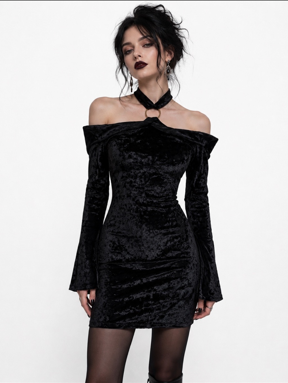 Essue Off-Shoulder Black Velvet Bodycon Dress Halter Neck Size Small